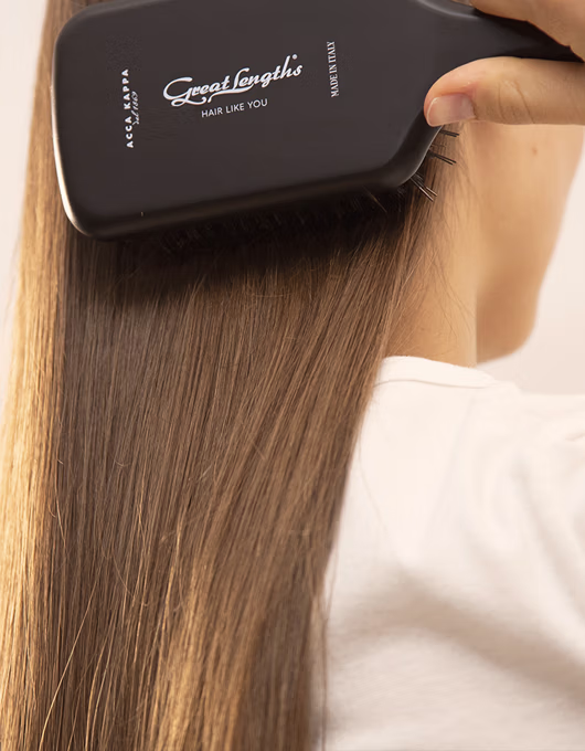 Great Lengths Oval Brush