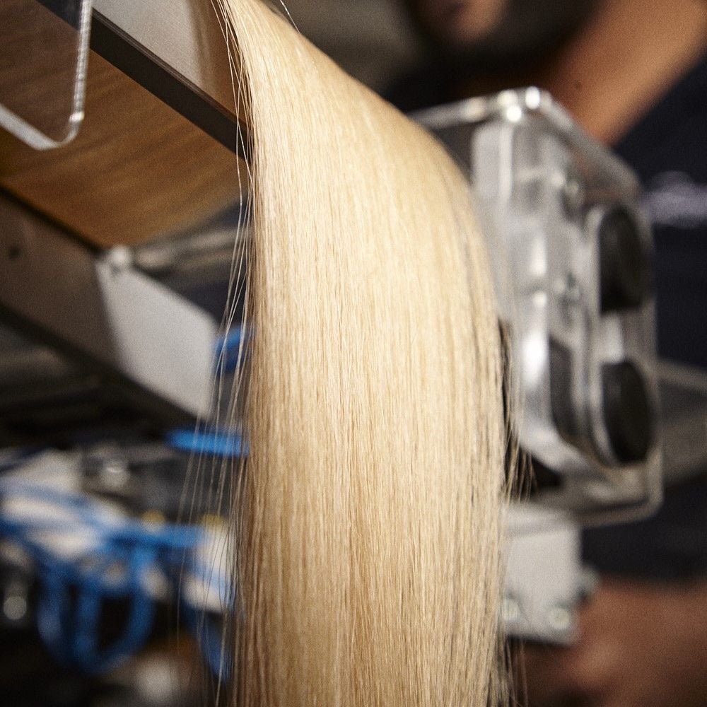 Hair extension craft Great Lengths